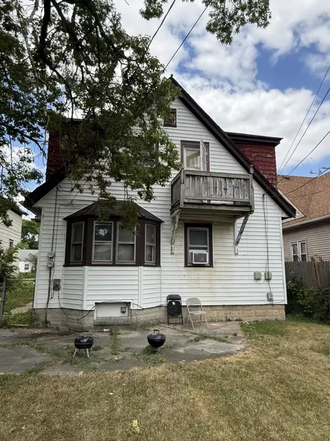 3850 N 39th, Milwaukee, WI 53216