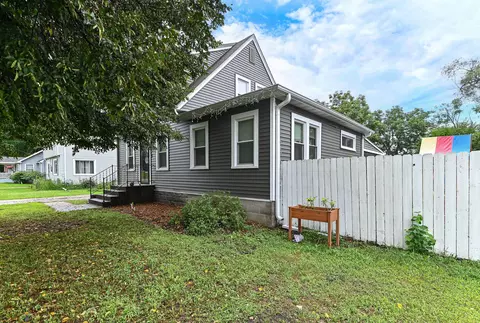Exterior - 1610 Manchester, Beloit, WI 53511 photo 5 of 11