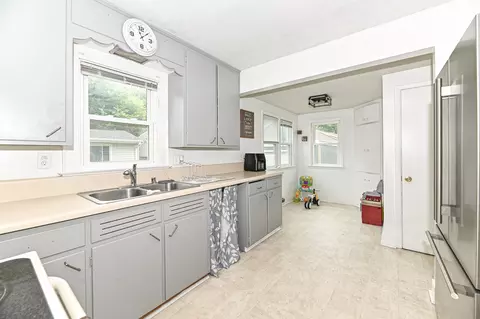 Kitchen - 1610 Manchester, Beloit, WI 53511 photo 1 of 4