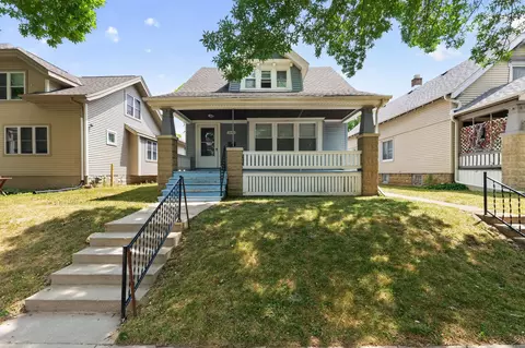 2640 N 41st, Milwaukee, WI 53210