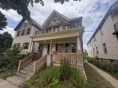 916 E Meinecke #918, Milwaukee, WI 53212