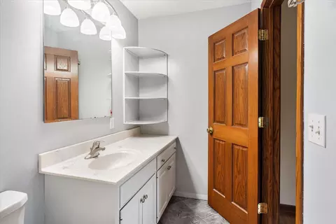 Bath - 1430 Willow, La Crescent, MN 55947 photo 2 of 3