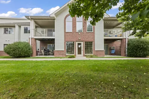 1064 Marietta #214, Ixonia, WI 53036