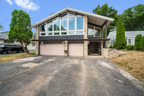 10340 W Rogers, West Allis, WI 53227