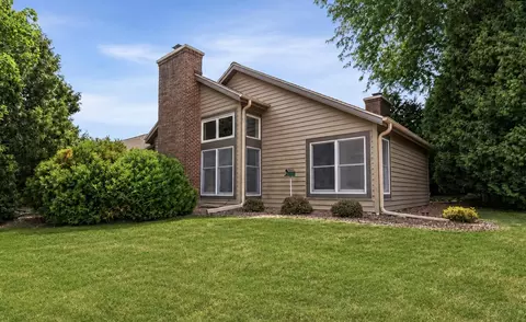 225 W Oak, Grafton, WI 53024