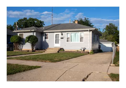 7925 45th, Kenosha, WI 53142