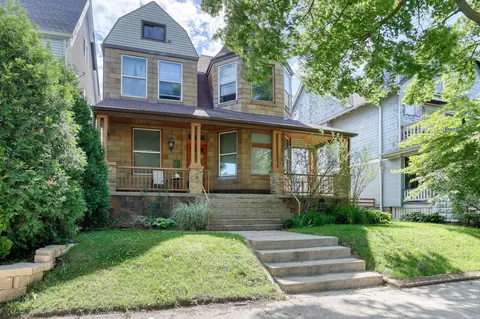 546 N 32nd, Milwaukee, WI 53208