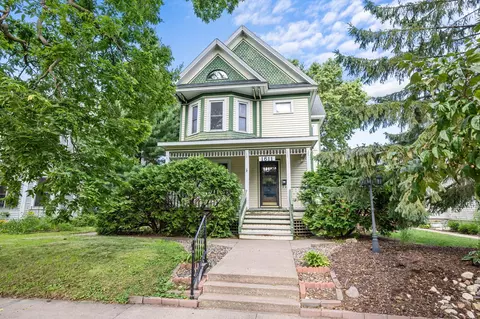 1611 Wood, La Crosse, WI 54603