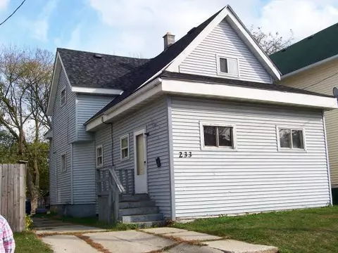 233 Howland, Racine, WI 53404