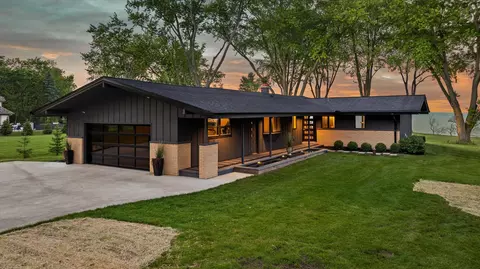 13464 N Lakewood, Mequon, WI 53097