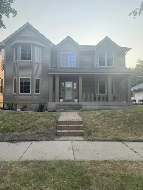 1725 N 19th, Milwaukee, WI 53205
