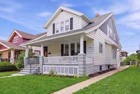 1338 S 76th, West Allis, WI 53214