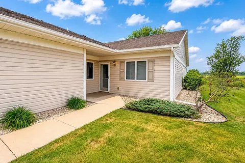 400 S Rice #18, Whitewater, WI 53190