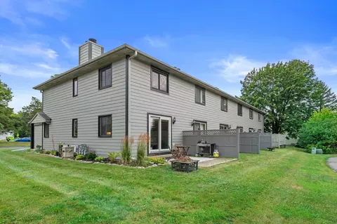 801 S Imperial, Hartland, WI 53029