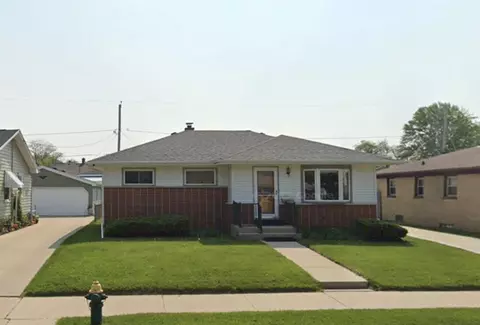 2135 Golf, Racine, WI 53404
