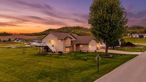 21563 Wolfe Run, Galesville, WI 54630