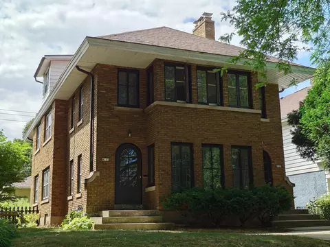 4155 N Farwell #4157, Shorewood, WI 53211