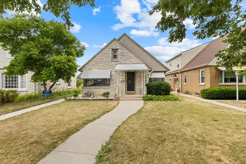 3569 S 14th, Milwaukee, WI 53221
