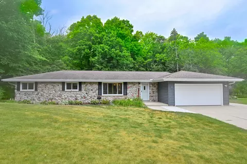 3059 S 149th, New Berlin, WI 53151