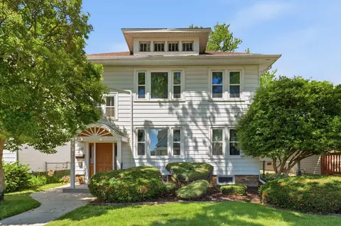 1512 Blaine, Racine, WI 53405