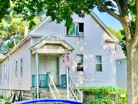 2560 S 12th, Milwaukee, WI 53215