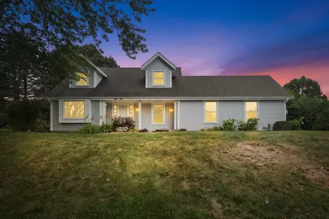 10229 N Concord, Mequon, WI 53097