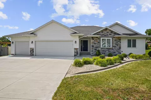 3909 16th, Kenosha, WI 53144