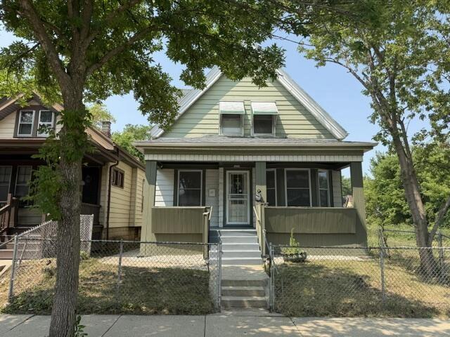 3257 N 25th, Milwaukee, WI 53206