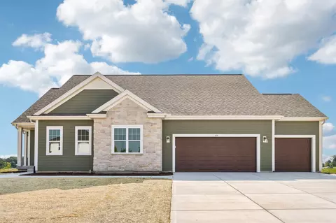 Exterior - 438 Sandstone, Slinger, WI 53086 photo 2 of 4