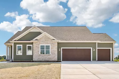 Exterior - 438 Sandstone, Slinger, WI 53086 photo 2 of 4