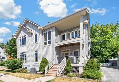 1004 E Garfield #2, Milwaukee, WI 53212