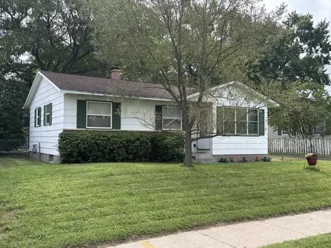 518 10th, Onalaska, WI 54650