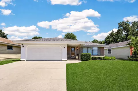 7911 32nd, Kenosha, WI 53142