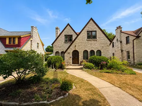 3222 N 49th, Milwaukee, WI 53216