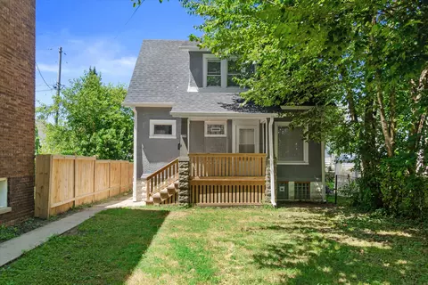2119 S Muskego, Milwaukee, WI 53215