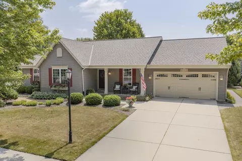 2147 Inverness, Waukesha, WI 53186