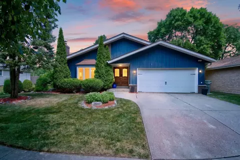 9808 W Tripoli, Milwaukee, WI 53228