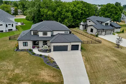 13680 W Upland Rdg, New Berlin, WI 53151