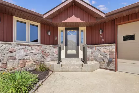 6050 Mill, Burlington, WI 53105