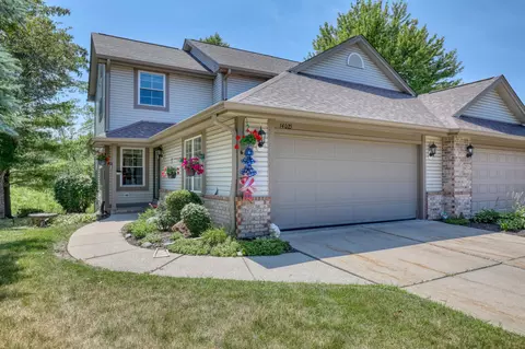 14025 W Lenox, New Berlin, WI 53151