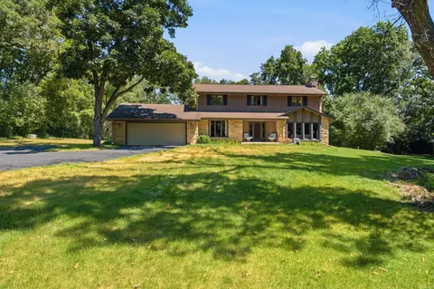w286s4660 Woods, Genesee, WI 53189