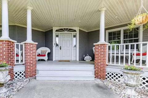 Exterior - n5590 Moos Road, Onalaska, WI 54650 photo 7 of 13