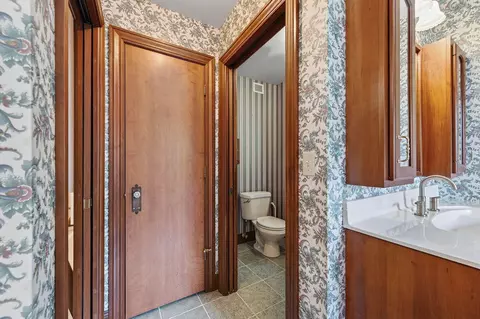 Entry Way - n5590 Moos Road, Onalaska, WI 54650 photo 5 of 6