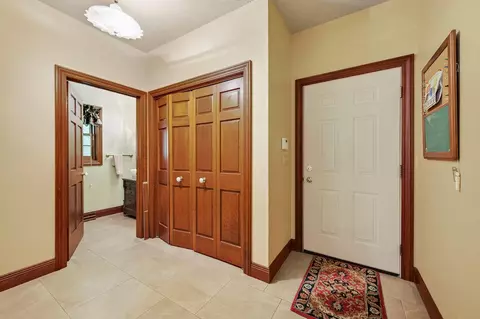 Entry Way - n5590 Moos Road, Onalaska, WI 54650 photo 6 of 6