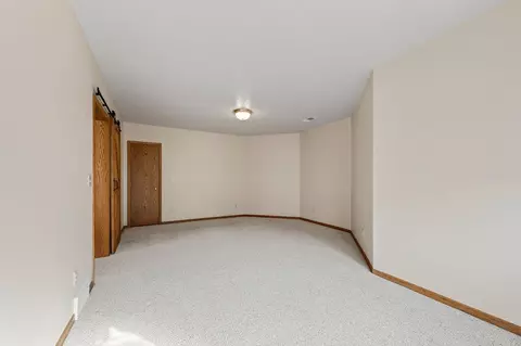 Bedroom - n5590 Moos Road, Onalaska, WI 54650 photo 1 of 11