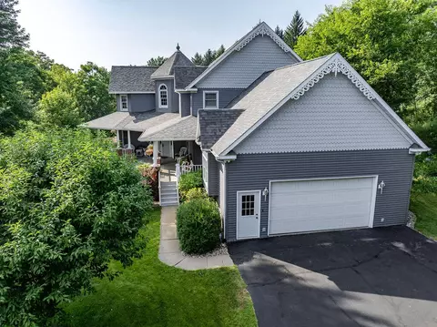 Exterior - n5590 Moos Road, Onalaska, WI 54650 photo 2 of 13