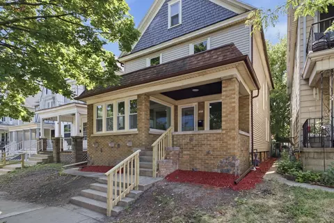 1431 S 71st, West Allis, WI 53214