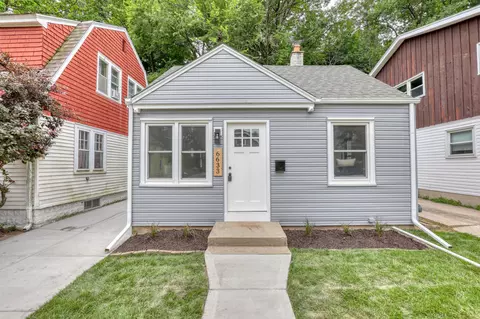 6633 Hillside, Wauwatosa, WI 53213