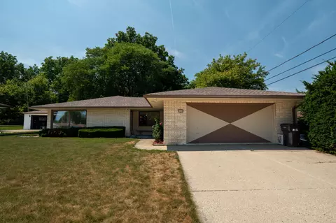 1210 18th, South Milwaukee, WI 53172