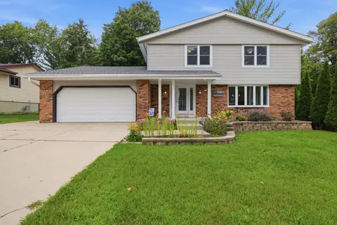 704 Mulberry, West Bend, WI 53090